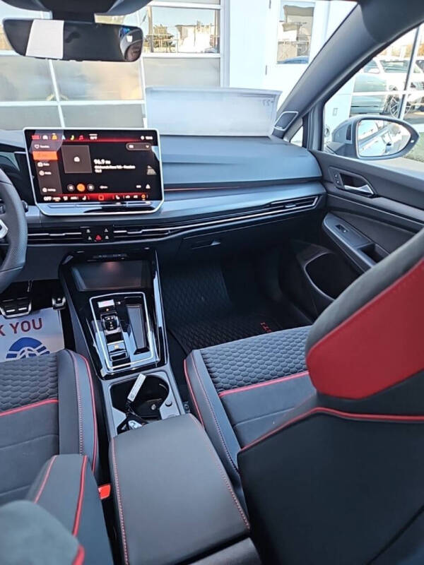 2026 Volkswagen Golf GTI SE