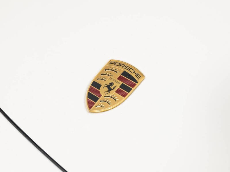 2024 Porsche Macan 4 Electric