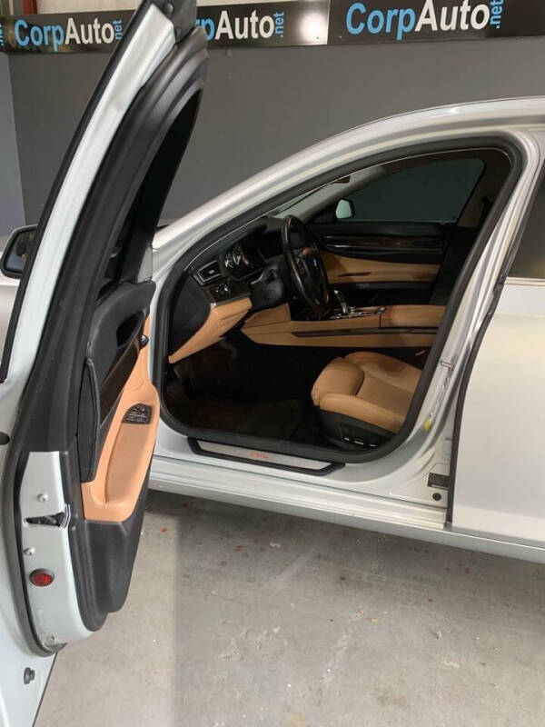 2012 BMW 7 Series 740Li