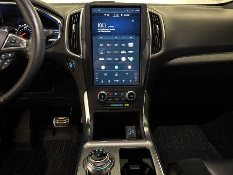 2021 Ford Edge ST