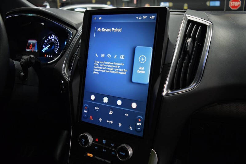 2021 Ford Edge Titanium