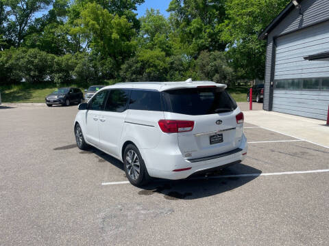 2016 Kia Sedona SX