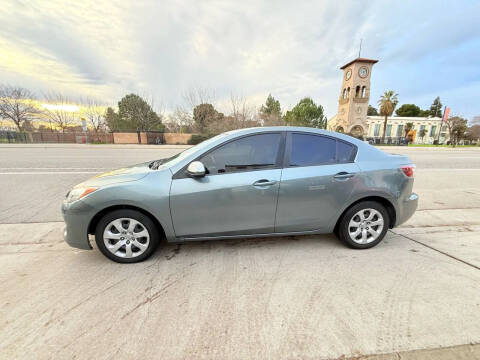 2013 Mazda MAZDA3 i SV