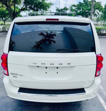 2013 Dodge Grand Caravan SE