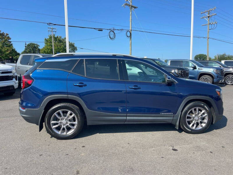 2022 GMC Terrain SLT