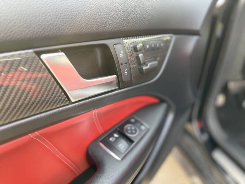 2012 Mercedes-Benz C-Class C 63 AMG