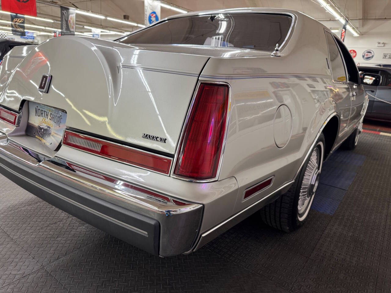1988 Lincoln Mark VII 25