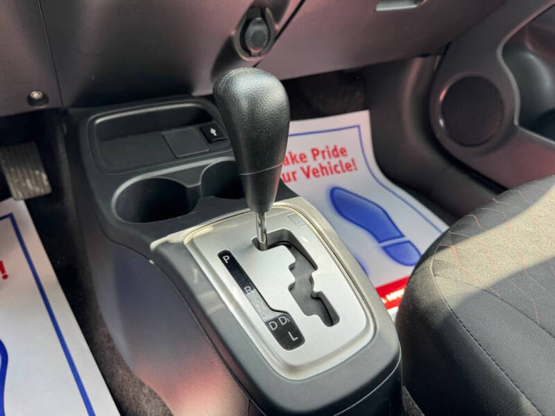 2024 Mitsubishi Mirage ES