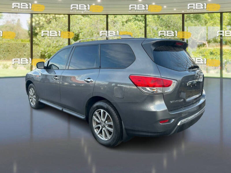 2015 Nissan Pathfinder SL