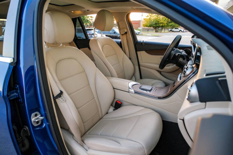 2022 Mercedes-Benz GLC GLC 300