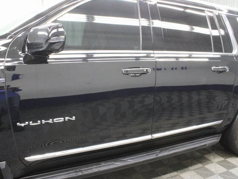 2024 GMC Yukon XL SLT