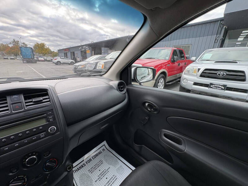 2017 Nissan Versa 1.6 S