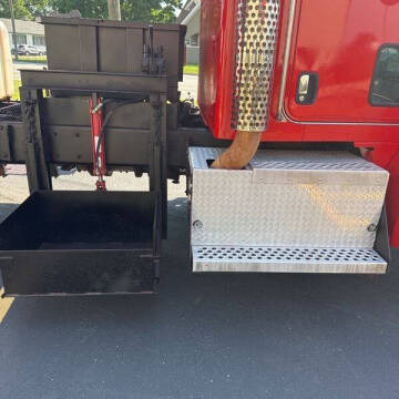 2008 Kenworth T300 asphalt patch truck