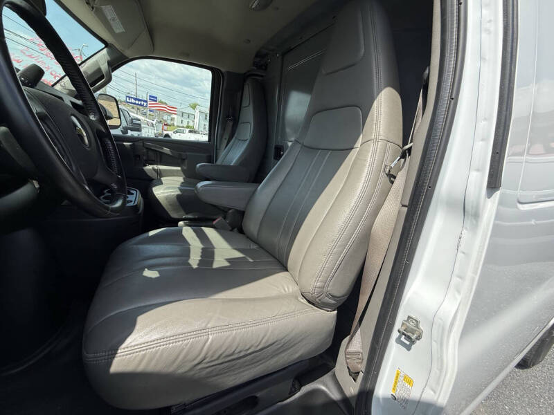 2021 Chevrolet Express 2500