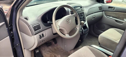 2008 Toyota Sienna LE 7-Passenger