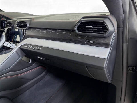 2020 Lamborghini Urus