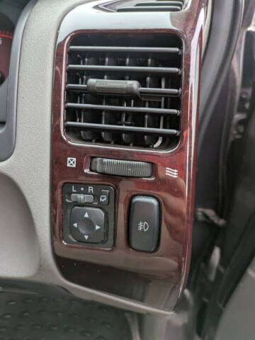 2000 Mitsubishi Pajero