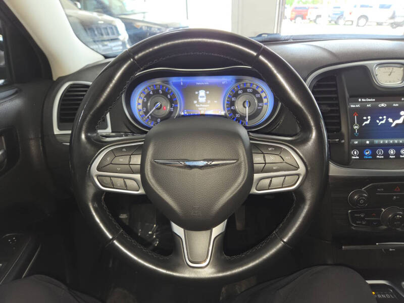 2022 Chrysler 300 Touring