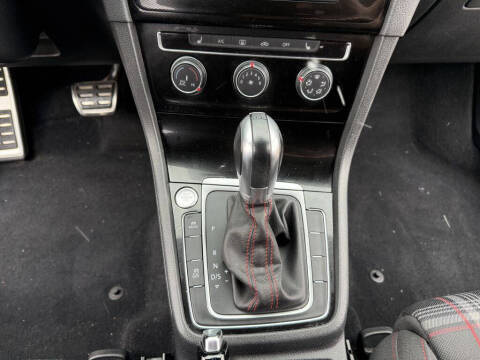 2017 Volkswagen Golf GTI