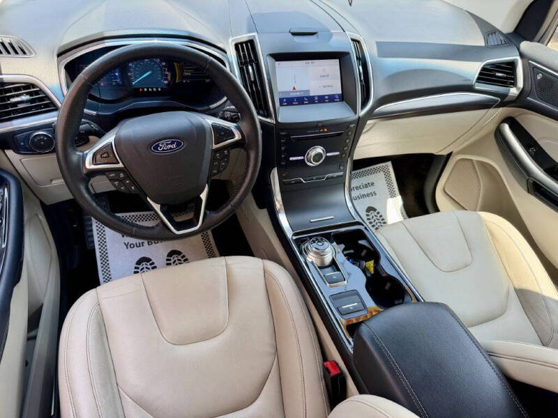 2019 Ford Edge Titanium