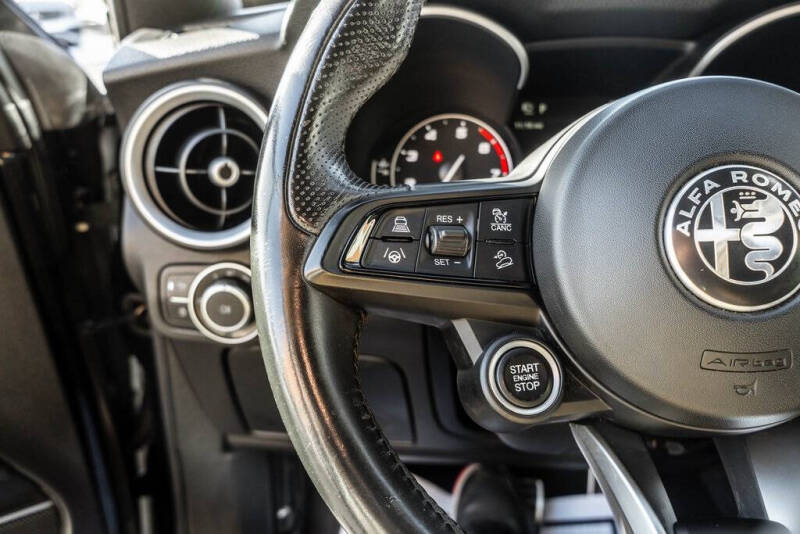 2022 Alfa Romeo Stelvio Ti