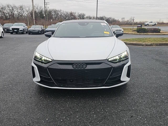 2022 Audi e-tron GT quattro Premium Plus