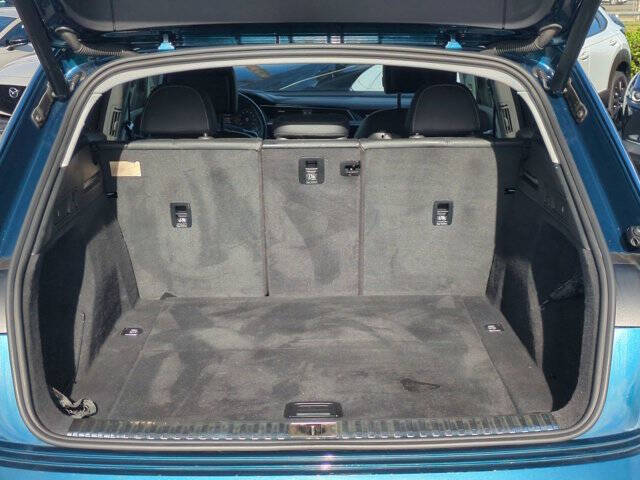 2019 Audi e-tron quattro Prestige