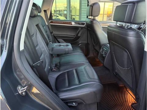 2015 Volkswagen Touareg TDI Lux