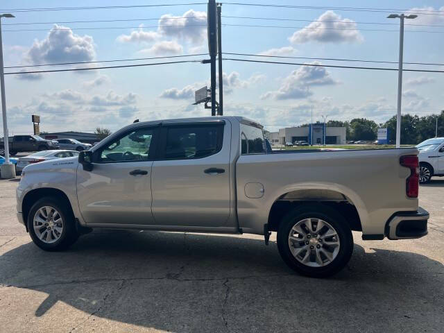 2022 Chevrolet Silverado 1500 Custom