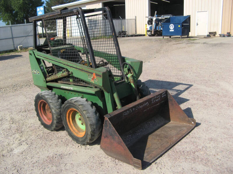 1985 Mustang Skid Loader