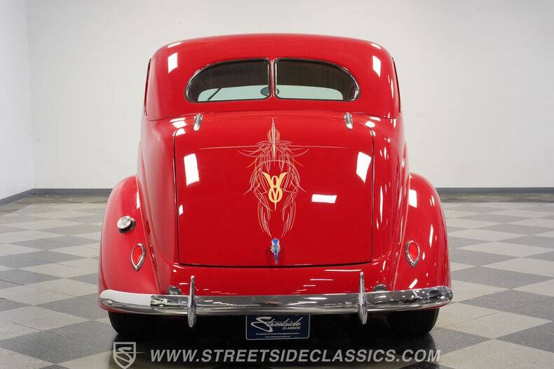 1937 Ford Tudor