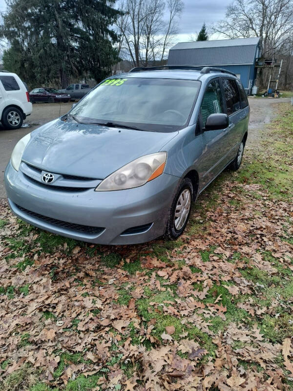 2008 Toyota Sienna for sale at Hanson Road Auto Sales Inc in Cassadaga NY