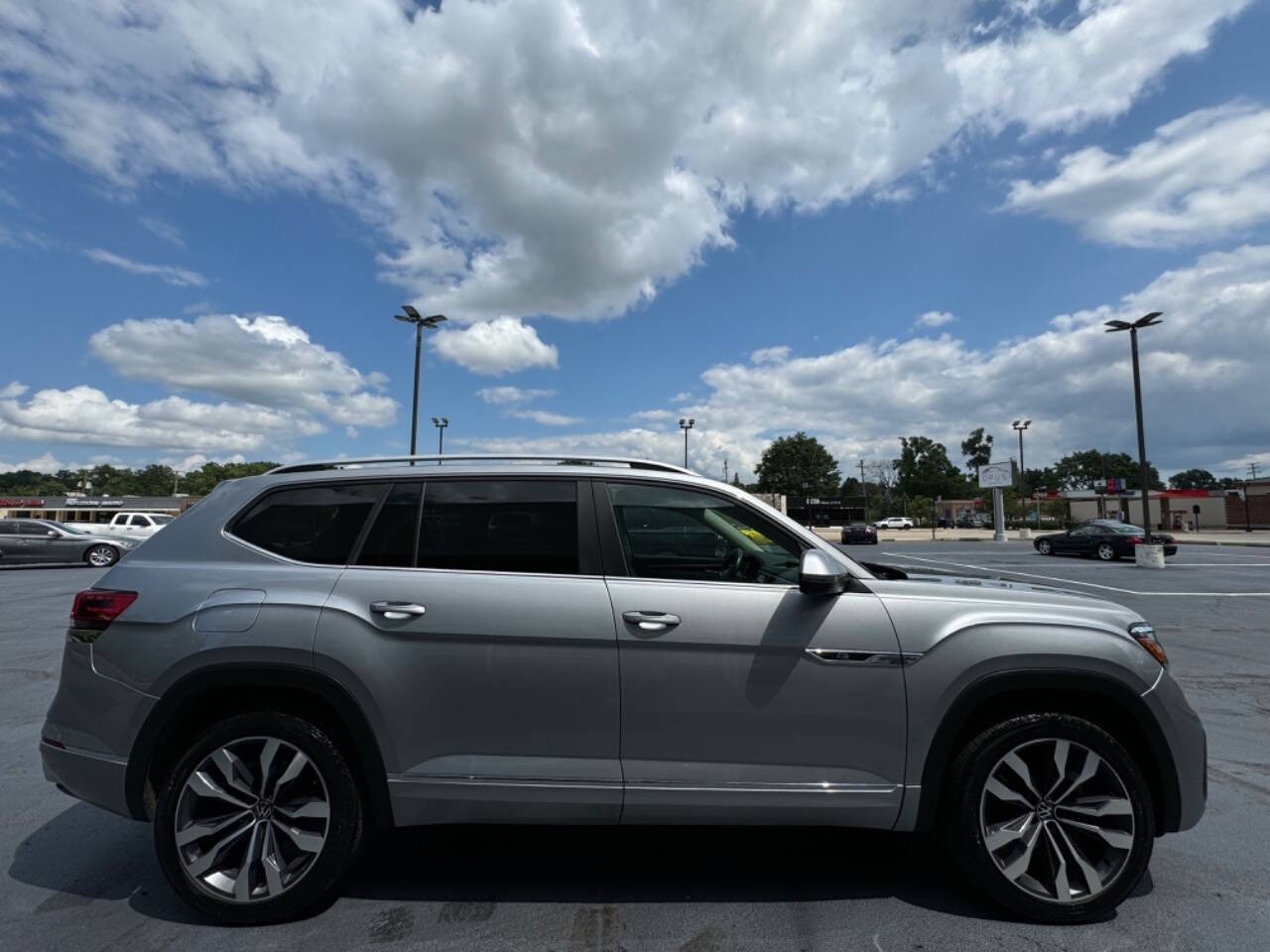 2021 Volkswagen Atlas for sale at Opus Motorcars in Utica, MI