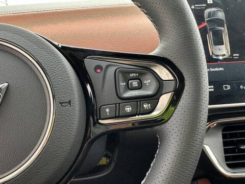 2025 VinFast VF8 Plus