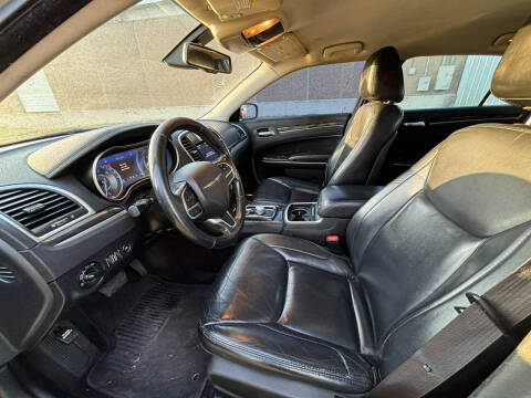 2018 Chrysler 300 Touring