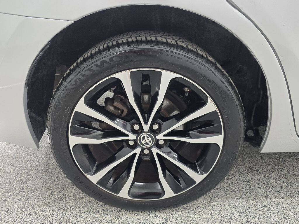 Silver 2019 Toyota Corolla L L 4dr Sedan 23