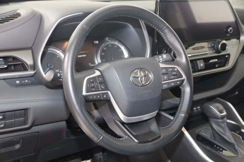 2023 Toyota Highlander Hybrid XLE