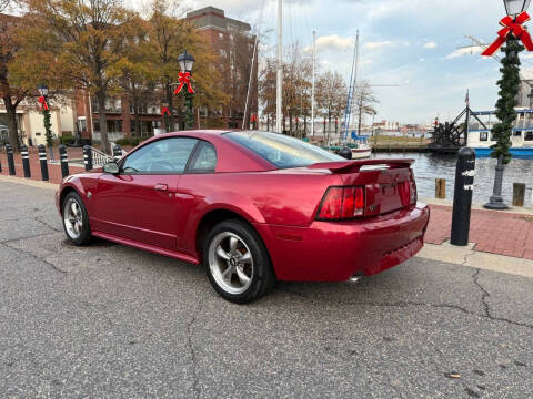 2004 Ford Mustang GT Deluxe