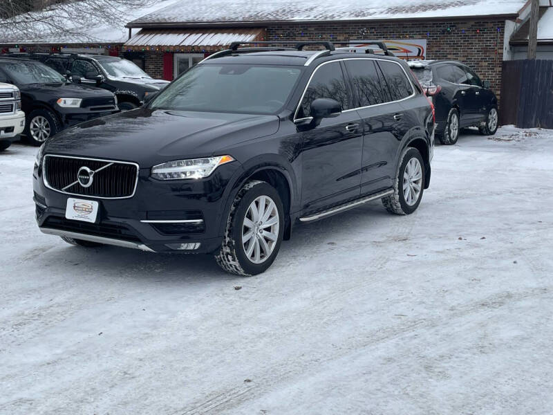 Volvo XC90's photo