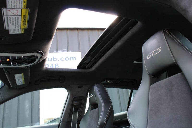 2015 Porsche Panamera GTS