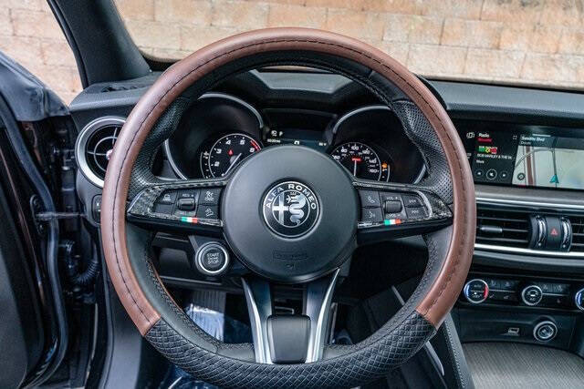 2022 Alfa Romeo Stelvio Ti