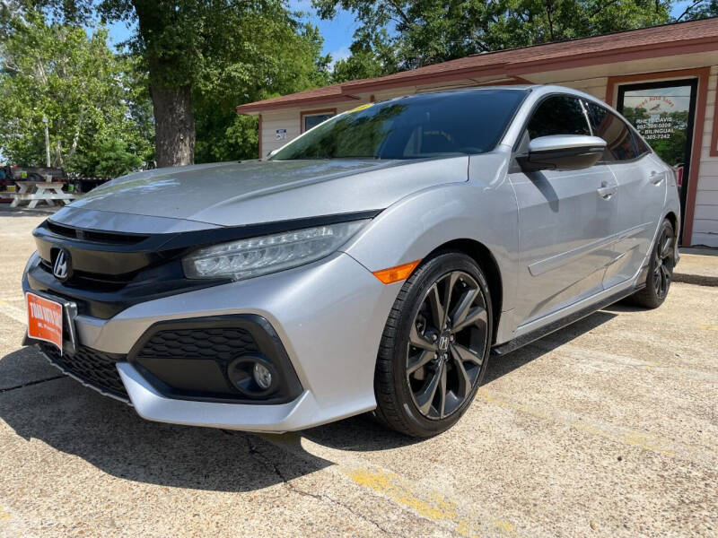 2018 Honda Civic Hatchback Sport Touring photo 2