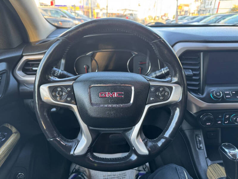 2019 GMC Acadia Denali