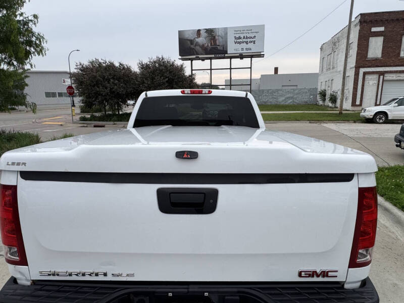 Image 5 of 2013 GMC Sierra 1500 SLE