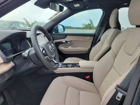 2026 Volvo XC90 B6 Plus 6P