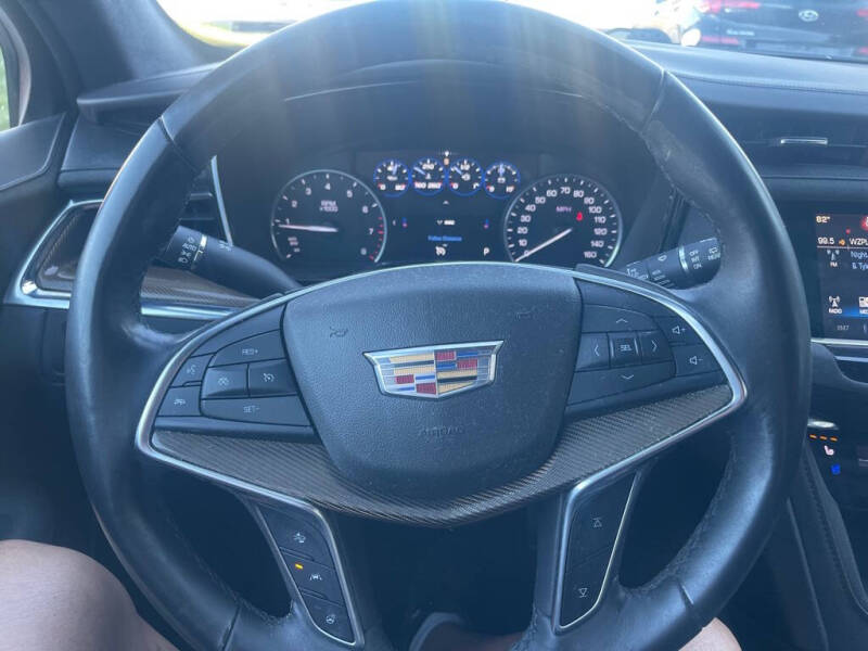 2017 Cadillac XT5 Platinum