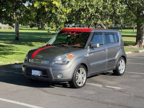 2011 Kia Soul +