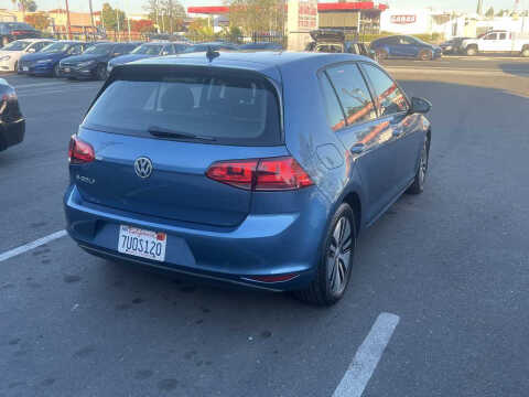2016 Volkswagen e-Golf SE