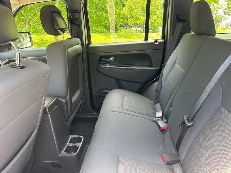2012 Jeep Liberty Arctic