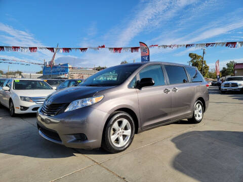 2013 Toyota Sienna for sale at Fat City Auto Sales in Stockton CA